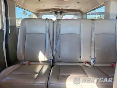 Zdjęcie 10 z 13 samochodu: 2017 NISSAN NV 3500 S VIN:5BZAF0AA8HN851357 - miniatura