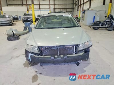 Piąte zdjęcie samochodu w środku: 2004 MAZDA 6 I VIN:1YVFP80C245N41522 - miniatura