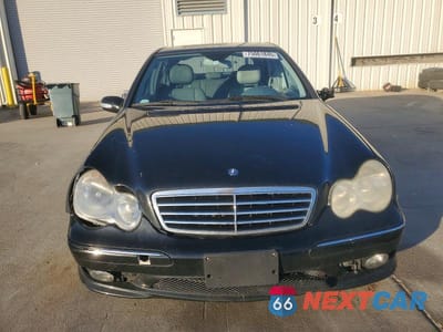 Piąte zdjęcie samochodu w środku: 2007 MERCEDES-BENZ C 230 VIN:WDBRF52H87F931227 - miniatura