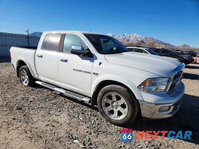 Czwarte zdjęcie samochodu z boku: 2012 DODGE RAM 1500 LARAMIE VIN:1C6RD7NT6CS305719 - miniatura