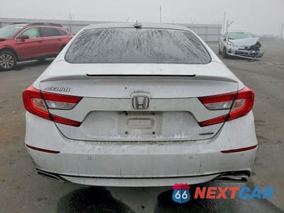 Zdjęcie 6 z 12 samochodu: 2018 HONDA ACCORD VIN:1HGCV1F94JA018945 - miniatura