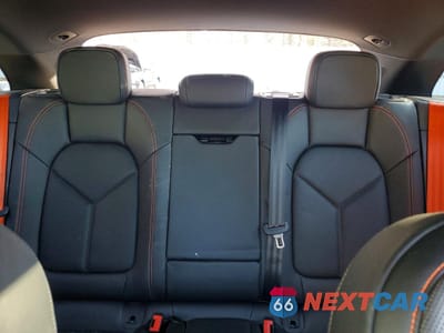 Zdjęcie 10 z 15 samochodu: 2024 PORSCHE MACAN BASE VIN:WP1AA2A51RLB00657 - miniatura