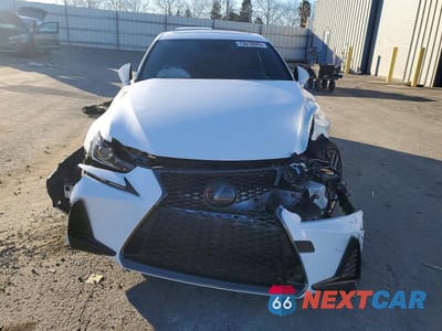 Piąte zdjęcie samochodu w środku: 2018 LEXUS IS 350 VIN:JTHBZ1D29J5033534 - miniatura