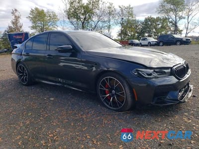 Czwarte zdjęcie samochodu z boku: 2023 BMW M5 VIN:WBS83CH00PCL23031 - miniatura