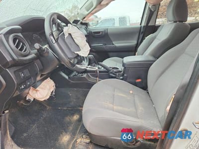 Zdjęcie 7 z 12 samochodu: 2023 TOYOTA TACOMA VIN:3TMCZ5AN4PM628550 - miniatura
