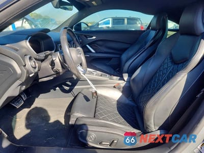 Zdjęcie 7 z 12 samochodu: 2016 AUDI TT VIN:TRUC5AFV5G1002294 - miniatura