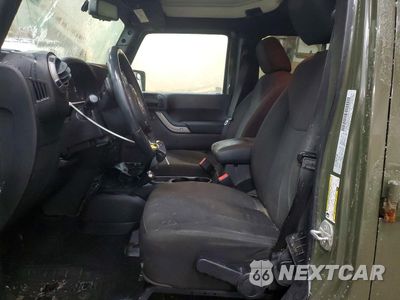 Zdjęcie 7 z 14 samochodu: 2016 JEEP WRANGLER UNLIMITED SPORT VIN:1C4BJWDG3GL107939 - miniatura