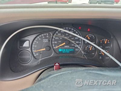 Zdjęcie 9 z 14 samochodu: 2001 CHEVROLET SUBURBAN C1500 VIN:1GNEC16T61J290719 - miniatura