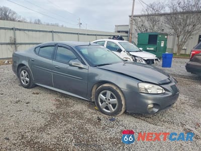 Czwarte zdjęcie samochodu z boku: 2005 PONTIAC GRAND PRIX VIN:2G2WP542851305728 - miniatura