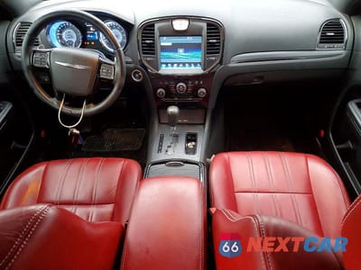 Zdjęcie 8 z 12 samochodu: 2013 CHRYSLER 300 S VIN:2C3CCABT8DH557911 - miniatura