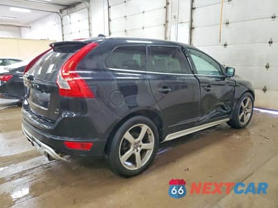 Trzecie zdjęcie samochodu z tyłu: 2010 VOLVO XC60 T6 VIN:YV4992DZ4A2102518 - miniatura