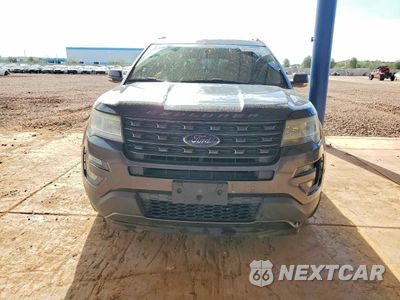 Piąte zdjęcie samochodu w środku: 2017 FORD EXPLORER XLT VIN:1FM5K7D82HGB22009 - miniatura