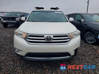 Piąte zdjęcie samochodu w środku: 2011 TOYOTA HIGHLANDER LIMITED VIN:5TDDK3EHXBS084159 - miniatura