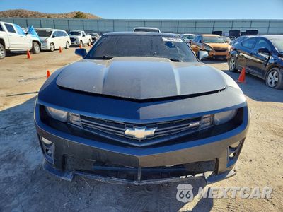 Piąte zdjęcie samochodu w środku: 2013 CHEVROLET CAMARO 2SS VIN:2G1FT1EW3D9134199 - miniatura