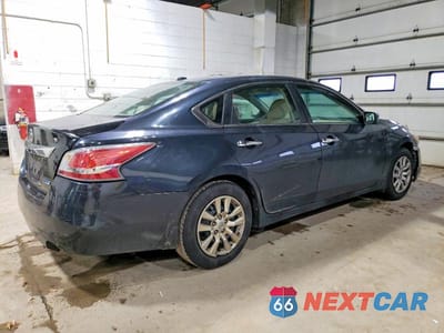 Trzecie zdjęcie samochodu z tyłu: 2015 NISSAN ALTIMA 2.5 S VIN:1N4AL3AP9FC428865 - miniatura