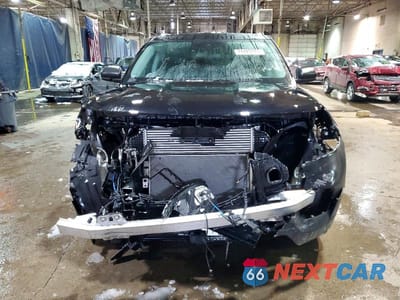 Piąte zdjęcie samochodu w środku: 2023 FORD EXPLORER XLT VIN:1FMSK8DH2PGC28760 - miniatura