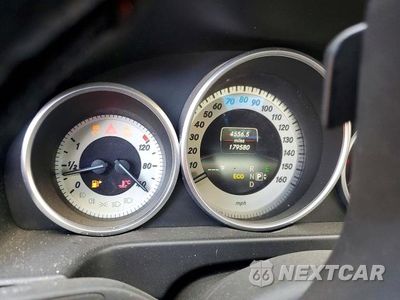 Zdjęcie 9 z 12 samochodu: 2014 MERCEDES-BENZ E 350 4MATIC VIN:WDDHF8JB2EB042154 - miniatura