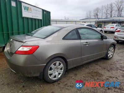 Trzecie zdjęcie samochodu z tyłu: 2008 HONDA CIVIC LX VIN:2HGFG11668H559110 - miniatura