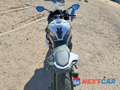Zdjęcie 6 z 8 samochodu: 2023 BMW S 1000 RR VIN:WB10E6307P6H07720 - miniatura