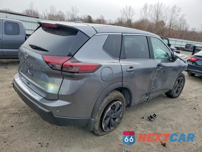 Trzecie zdjęcie samochodu z tyłu: 2026 NISSAN ROGUE SV VIN:5N1BT3BB8TC708138 - miniatura