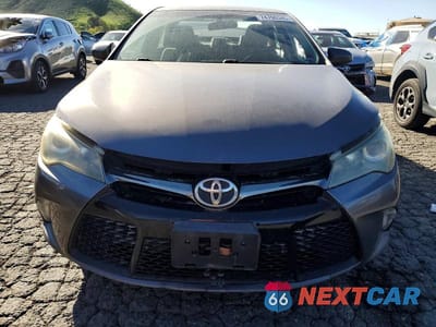 Piąte zdjęcie samochodu w środku: 2016 TOYOTA CAMRY LE VIN:4T1BF1FK7GU122164 - miniatura