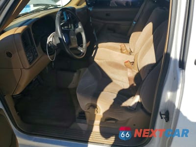 Zdjęcie 7 z 13 samochodu: 2000 GMC NEW SIERRA K1500 VIN:1GTEK14TXYZ322212 - miniatura