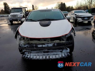 Piąte zdjęcie samochodu w środku: 2017 NISSAN SENTRA S VIN:3N1AB7AP7HY314705 - miniatura