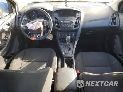 Zdjęcie 8 z 12 samochodu: 2018 FORD FOCUS SE VIN:1FADP3F27JL312703 - miniatura