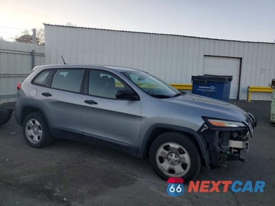 Czwarte zdjęcie samochodu z boku: 2014 JEEP CHEROKEE SPORT VIN:1C4PJLAB2EW222184 - miniatura