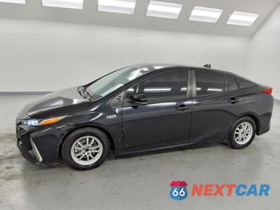 2022 TOYOTA PRIUS PRIME LE JTDKAMFPXN3210175 - główne zdjęcie licytacji z USA - miniatura