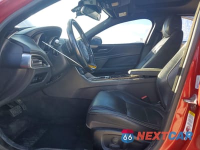 Zdjęcie 7 z 14 samochodu: 2017 JAGUAR XE R - SPORT VIN:SAJAF4BV0HA945704 - miniatura