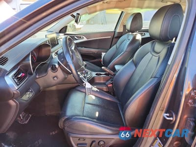 Zdjęcie 7 z 11 samochodu: 2019 GENESIS G70 2.0T SPORT M VIN:KMTG24LA4KU016171 - miniatura