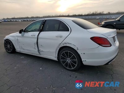 Drugie zdjęcie samochodu z przodu: 2020 MERCEDES-BENZ C 300 VIN:55SWF8DBXLU328534 - miniatura