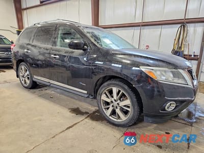 Czwarte zdjęcie samochodu z boku: 2014 NISSAN PATHFINDER SV HYBRID VIN:5N1CR2MM7EC675079 - miniatura