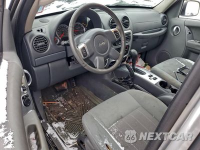 Zdjęcie 8 z 14 samochodu: 2006 JEEP LIBERTY LIMITED VIN:1J4GL58K76W219997 - miniatura
