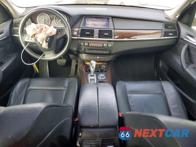 Zdjęcie 8 z 13 samochodu: 2013 BMW X5 XDRIVE35I VIN:5UXZV4C5XD0B20788 - miniatura