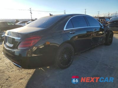 Trzecie zdjęcie samochodu z tyłu: 2020 MERCEDES-BENZ S 560 VIN:W1KUG8DB6LA568930 - miniatura
