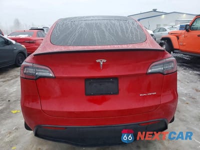 Zdjęcie 6 z 13 samochodu: 2021 TESLA MODEL Y VIN:5YJYGDEE6MF159459 - miniatura