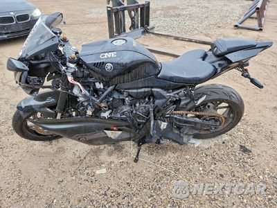 Trzecie zdjęcie samochodu z tyłu: 2025 YAMAHA YZFR7 VIN:JYARM38E5SA016409 - miniatura