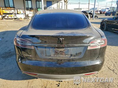 Zdjęcie 6 z 14 samochodu: 2012 TESLA MODEL S VIN:5YJSA1DP5CFS01093 - miniatura