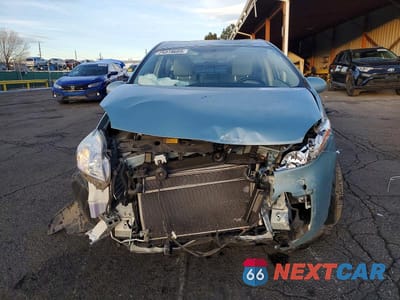 Piąte zdjęcie samochodu w środku: 2014 TOYOTA PRIUS VIN:JTDKN3DU9E1762480 - miniatura