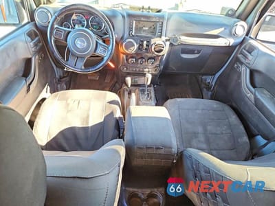 Zdjęcie 8 z 11 samochodu: 2014 JEEP WRANGLER UNLIMITED SPORT VIN:1C4BJWDGXEL311800 - miniatura