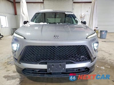 Piąte zdjęcie samochodu w środku: 2025 BUICK ENCLAVE SPORT TOURING VIN:5GAEVBRS8SJ100935 - miniatura