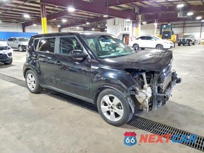 Czwarte zdjęcie samochodu z boku: 2018 KIA SOUL VIN:KNDJN2A21J7596830 - miniatura