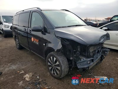 Czwarte zdjęcie samochodu z boku: 2023 MERCEDES-BENZ METRIS VIN:W1WV0FEY2P4295830 - miniatura