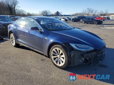 Czwarte zdjęcie samochodu z boku: 2017 TESLA MODEL S VIN:5YJSA1E2XHF184401 - miniatura
