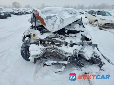 Piąte zdjęcie samochodu w środku: 2017 LINCOLN MKC RESERVE VIN:5LMCJ3C95HUL16691 - miniatura