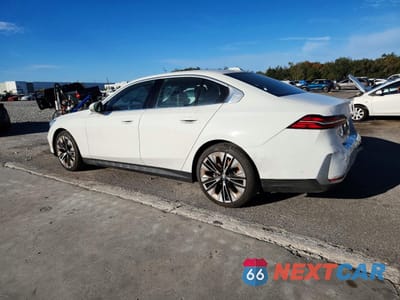 Drugie zdjęcie samochodu z przodu: 2025 BMW 530 XI VIN:WBA53FJ0XSCT29723 - miniatura