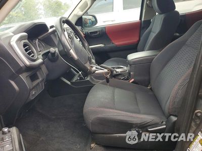 Zdjęcie 7 z 13 samochodu: 2016 TOYOTA TACOMA SR5 V6 VIN:3TMAZ5CN2GM020109 - miniatura