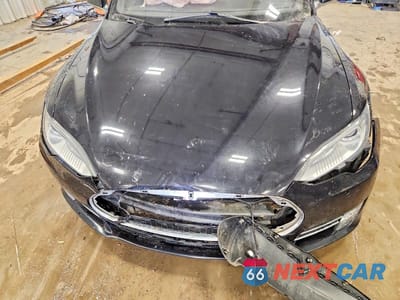 Zdjęcie 11 z 12 samochodu: 2016 TESLA MODEL S VIN:5YJSA1E23GF122837 - miniatura